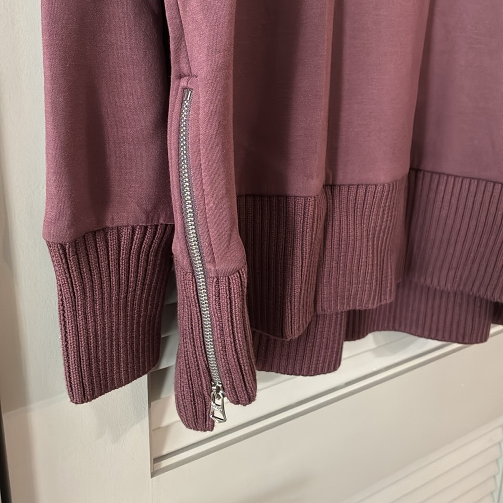 NWOT Varley Barker High Neck Sweat Doublesoft Sz S - Picture 6 of 10